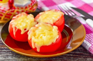 Помидоры фаршированные сыром в духовке Помидоры фаршированные сыром в духовке