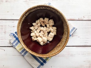 Салат из курицы с черносливом и апельсином Салат из курицы с черносливом и апельсином