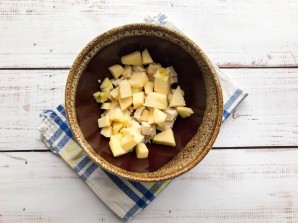 Салат из курицы с черносливом и апельсином Салат из курицы с черносливом и апельсином