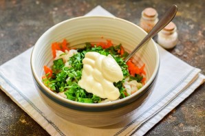 Салат из рыбы с морковью