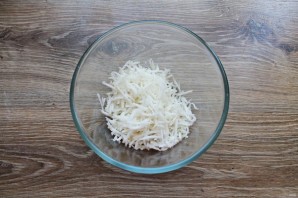 Салат с капустой и дайконом