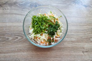 Салат с капустой и дайконом