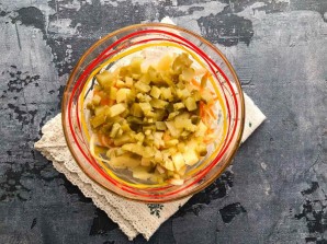 Салат с квашеной капустой и ветчиной Салат с квашеной капустой и ветчиной