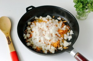 Щи с косервированным зеленым горошком