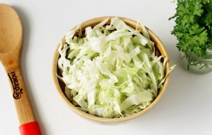 Щи с косервированным зеленым горошком