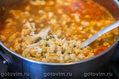 Суп из свиных ребрышек с машем и цветной капустой