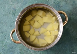 Суп с чечевицей и лисичками