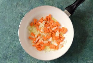 Суп с чечевицей и лисичками