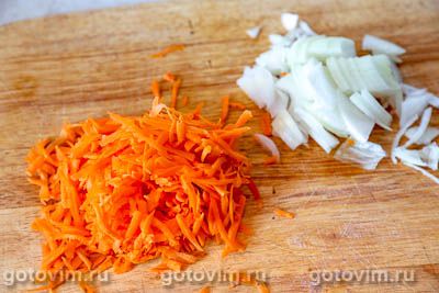 Суп с говядиной, чечевицей и маслинами