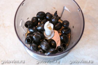 Суп с говядиной, чечевицей и маслинами