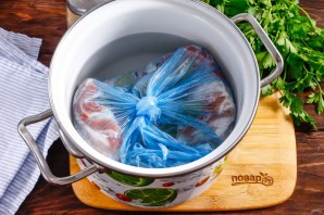 Свиная брюшина вареная в пакете