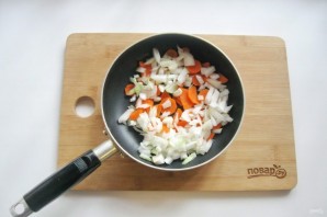 Томатный суп с фасолью и курицей