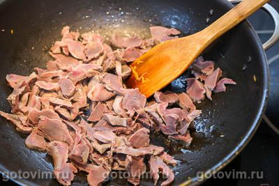 Тушеные желудки индейки с баклажанами и соевым соусом Тушеные желудки индейки с баклажанами и соевым соусом