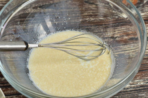 Завитушки с корицей из дрожжевого теста