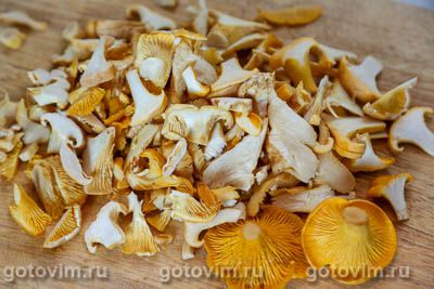 Жареная капуста с лисичками