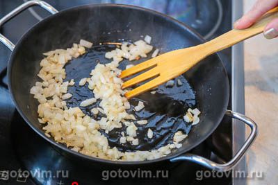 Жареная капуста с лисичками