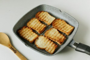 Английский сэндвич с огурцом и яйцом