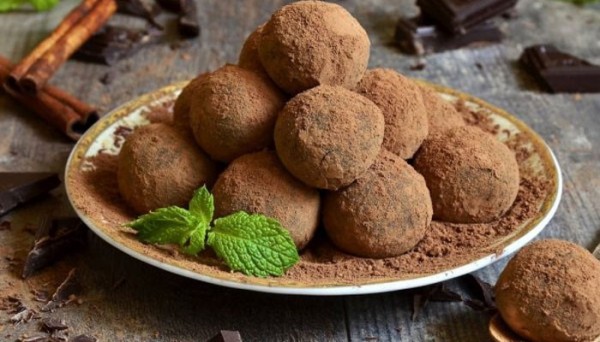 Что приготовить на десерт на Новый Год 2021 — 13 простых, вкусных рецептов к новогоднему столу Что приготовить на десерт на Новый Год 2021 — 13 простых, вкусных рецептов к новогоднему столу