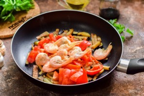 Баклажаны с креветками