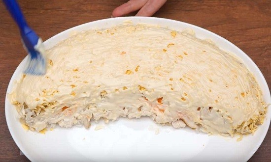 Бесподобно вкусные салаты на Новый год, первыми сметаются со стола Бесподобно вкусные салаты на Новый год, первыми сметаются со стола