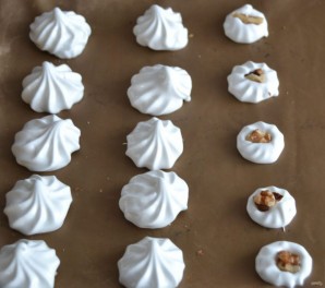 Безе с начинкой внутри Безе с начинкой внутри