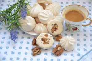 Безе с начинкой внутри Безе с начинкой внутри