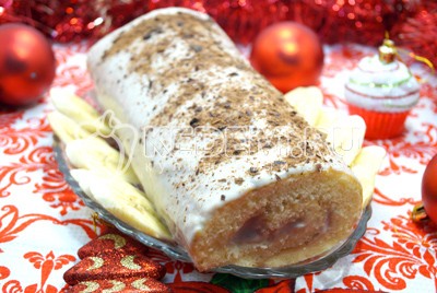 Бисквитный рулет с кремом «Зимнее полено» Бисквитный рулет с кремом «Зимнее полено»