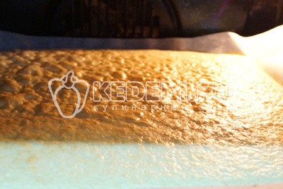 Бисквитный рулет с кремом «Зимнее полено» Бисквитный рулет с кремом «Зимнее полено»