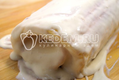 Бисквитный рулет с кремом «Зимнее полено» Бисквитный рулет с кремом «Зимнее полено»