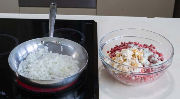 Биточки мясные с подливкой, пошаговый рецепт с фото Биточки мясные с подливкой, пошаговый рецепт с фото