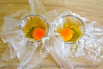 Бутерброды с авокадо и яйцом пашот