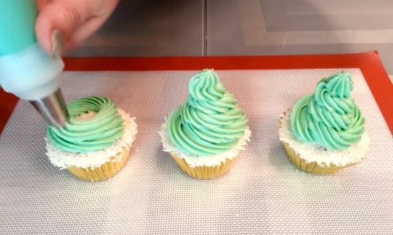  Выпечка на Новый Год — 15 простых рецептов вкусных праздничных новогодних десертов