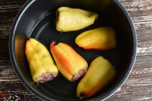 Фаршированные перцы в скороварке Фаршированные перцы в скороварке