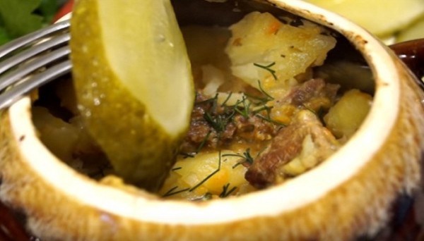 Горячие блюда на Новый 2021 год — что можно приготовить нового и интересного на новогодний стол Горячие блюда на Новый 2021 год — что можно приготовить нового и интересного на новогодний стол