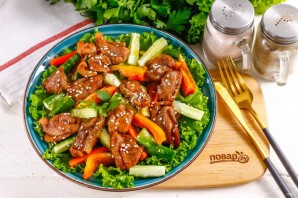 Китайский салат с курицей терияки