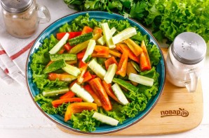 Китайский салат с курицей терияки