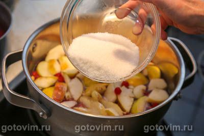 Компот из калины и яблок