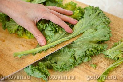 Конкильони с капустой кейл и грецкими орехами