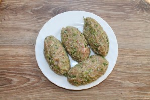 Котлеты с луком пореем