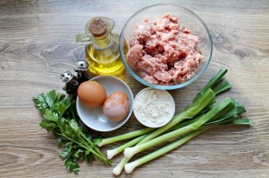 Котлеты с луком пореем