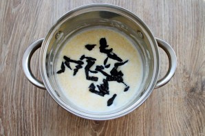 Кукурузная каша с черносливом