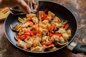 Курица с грибами по-китайски