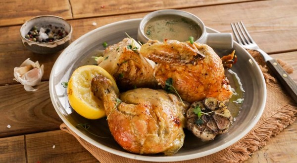 Курица, запеченная в фольге, пошаговый рецепт с фото