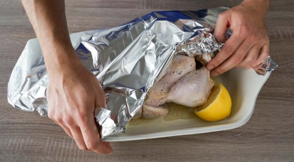 Курица, запеченная в фольге, пошаговый рецепт с фото