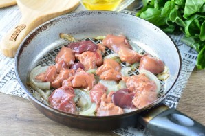 Куриная печень с болгарским перцем