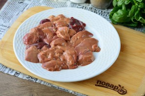 Куриная печень с болгарским перцем