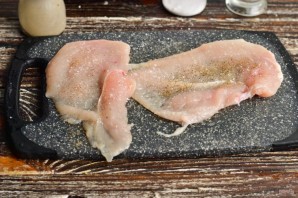 Куриные рулетики с творожным сыром Куриные рулетики с творожным сыром