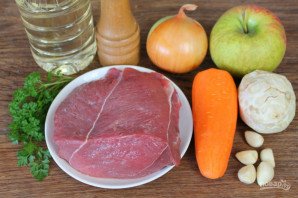 Мясо с сельдереем в мультиварке