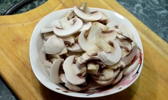 Новогодние салаты 2021 — 21 рецепт самых вкусных и красивых салатов на Новый Год Новогодние салаты 2021 — 21 рецепт самых вкусных и красивых салатов на Новый Год