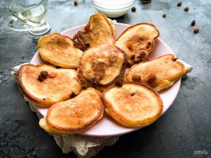 Оладьи с фруктами Оладьи с фруктами